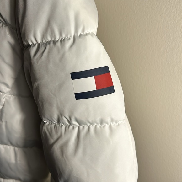 Tommy Hilfiger Ladies Women Belted Puffer Jacket Coat White US Size M - Picture 3 of 14